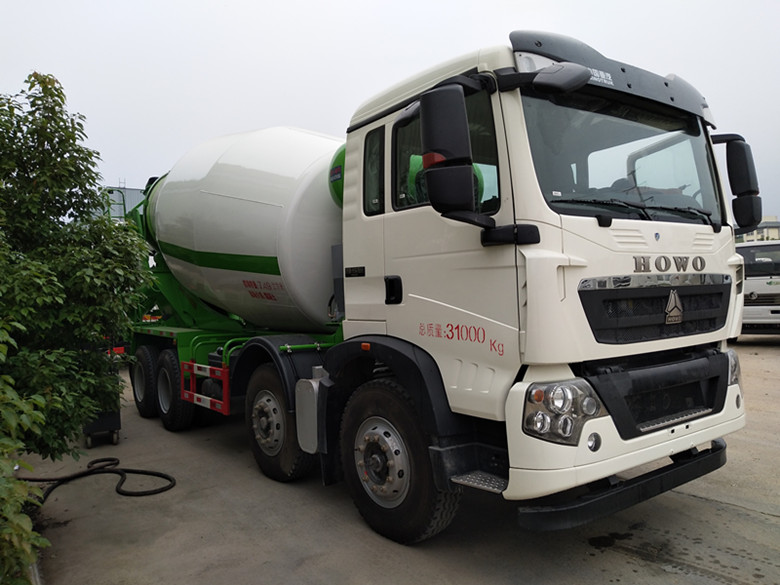 豪沃輕量化12-15方攪拌車價(jià)格